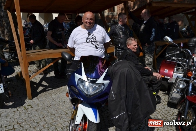 Zdjęcie w galerii na portalu naszraciborz.pl: Inauguracja sezonu motocyklowego w Raciborzu – festyn na Zamku Piastowskim wiadomości z regionu