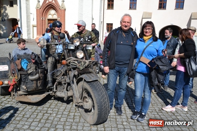 Zdjęcie w galerii na portalu naszraciborz.pl: Inauguracja sezonu motocyklowego w Raciborzu – festyn na Zamku Piastowskim wiadomości z regionu