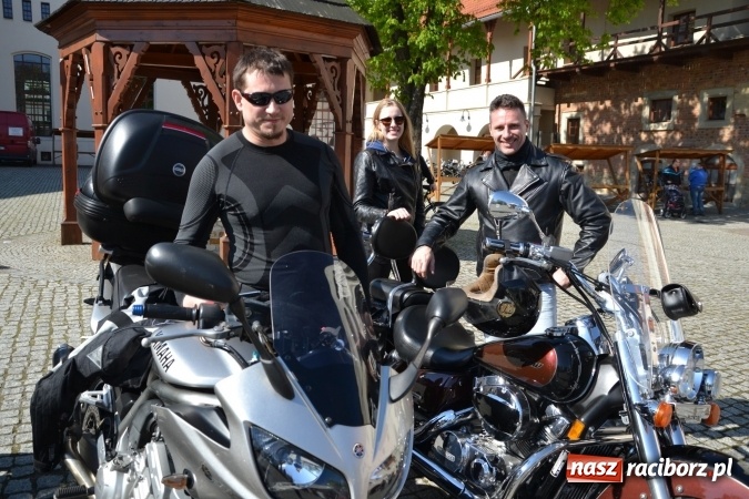 Zdjęcie w galerii na portalu naszraciborz.pl: Inauguracja sezonu motocyklowego w Raciborzu – festyn na Zamku Piastowskim wiadomości z regionu