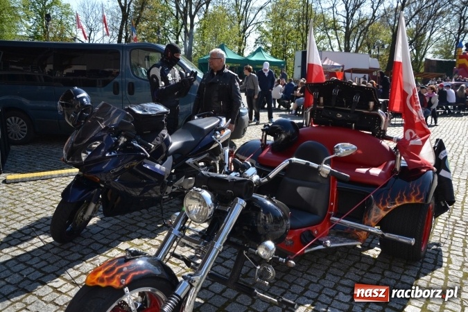 Zdjęcie w galerii na portalu naszraciborz.pl: Inauguracja sezonu motocyklowego w Raciborzu – festyn na Zamku Piastowskim wiadomości z regionu