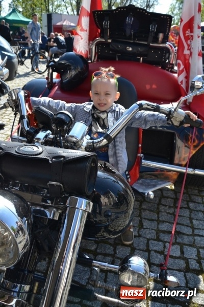 Zdjęcie w galerii na portalu naszraciborz.pl: Inauguracja sezonu motocyklowego w Raciborzu – festyn na Zamku Piastowskim wiadomości z regionu