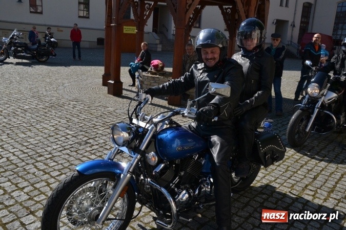 Zdjęcie w galerii na portalu naszraciborz.pl: Inauguracja sezonu motocyklowego w Raciborzu – festyn na Zamku Piastowskim wiadomości z regionu
