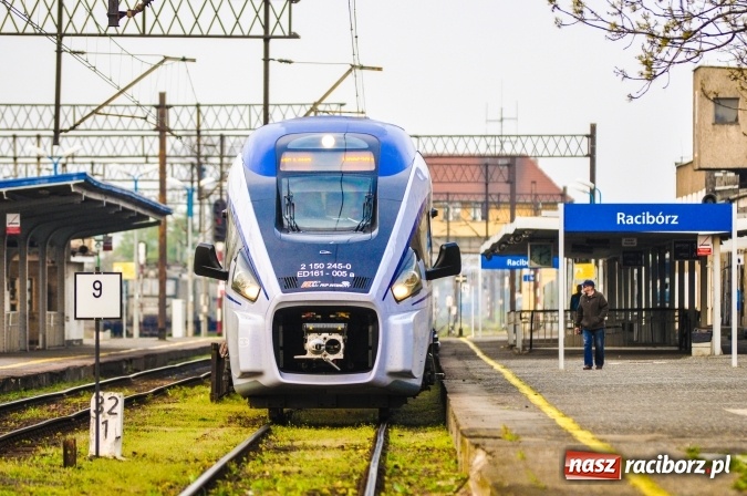 Zdjęcie w galerii na portalu naszraciborz.pl: ED 161 DART - nowa jakość zawitała do Raciborza. Na 170-lecie linii do Chałupek  wiadomości z regionu