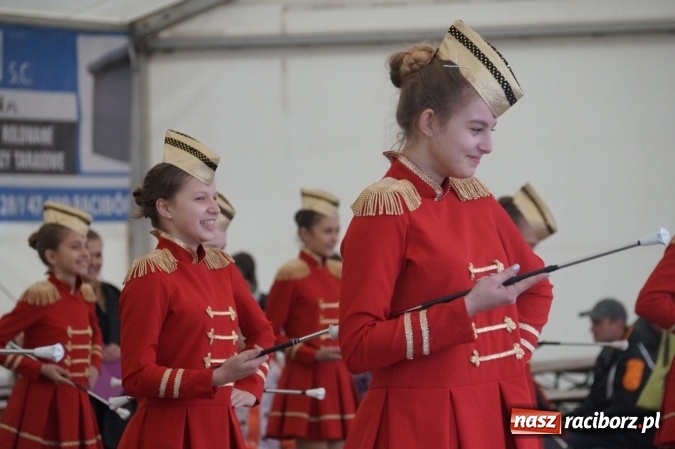 Zdjęcie w galerii na portalu naszraciborz.pl: Gmina talentów! W Nędzy rozpoczął się drugi dzień majówki wiadomości z regionu