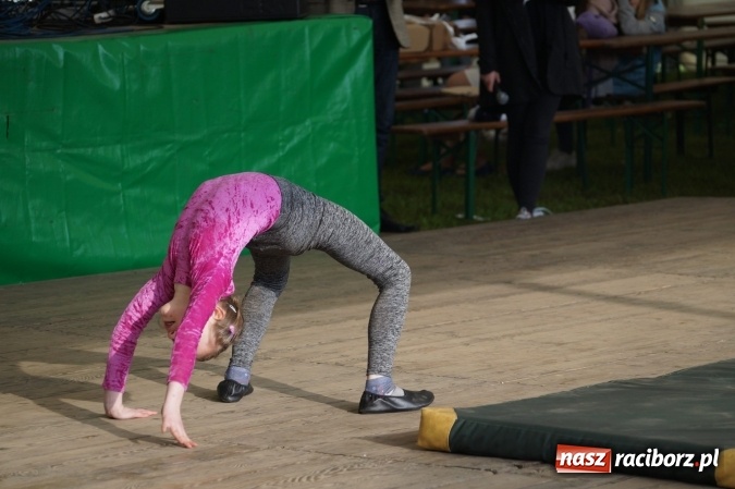 Zdjęcie w galerii na portalu naszraciborz.pl: Gmina talentów! W Nędzy rozpoczął się drugi dzień majówki wiadomości z regionu