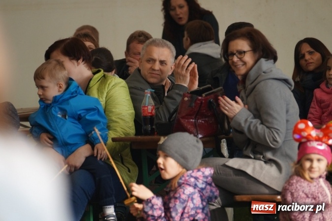 Zdjęcie w galerii na portalu naszraciborz.pl: Gmina talentów! W Nędzy rozpoczął się drugi dzień majówki wiadomości z regionu
