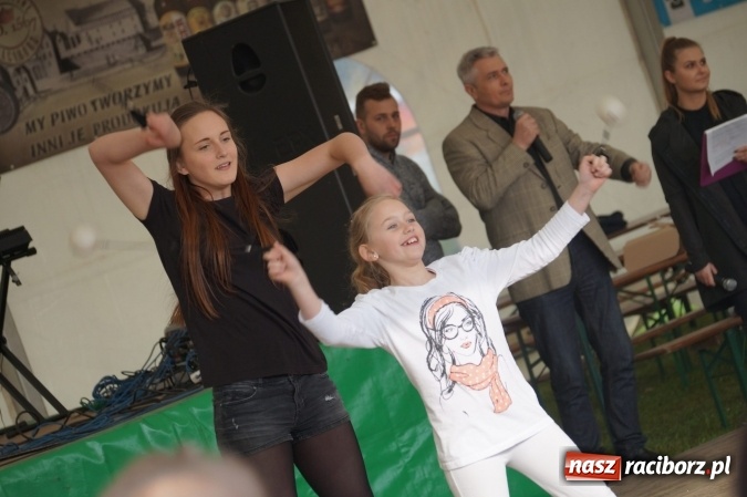 Zdjęcie w galerii na portalu naszraciborz.pl: Gmina talentów! W Nędzy rozpoczął się drugi dzień majówki wiadomości z regionu