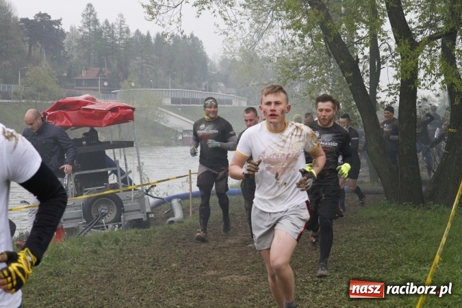 Zdjęcie w galerii na portalu naszraciborz.pl: V miejsce drużyny SMS-u w Runmageddonie wiadomości z regionu