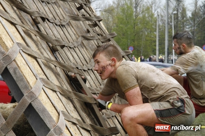 Zdjęcie w galerii na portalu naszraciborz.pl: V miejsce drużyny SMS-u w Runmageddonie wiadomości z regionu