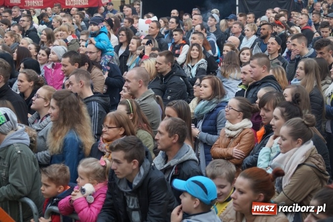 Zdjęcie w galerii na portalu naszraciborz.pl: Tłumy na disco polo w Nędzy! wiadomości z regionu
