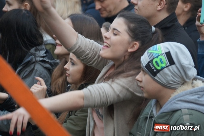 Zdjęcie w galerii na portalu naszraciborz.pl: Tłumy na disco polo w Nędzy! wiadomości z regionu