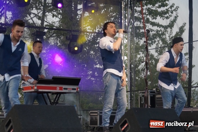 Zdjęcie w galerii na portalu naszraciborz.pl: Tłumy na disco polo w Nędzy! wiadomości z regionu