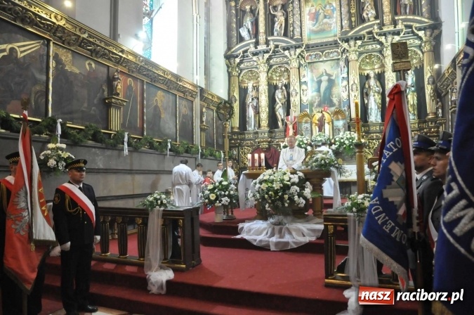 Zdjęcie w galerii na portalu naszraciborz.pl: Święto Narodowe Trzeciego Maja w Raciborzu. Uroczysta parada z udziałem ułanów wiadomości z regionu