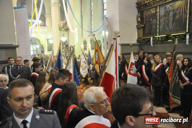 Zdjęcie w galerii na portalu naszraciborz.pl: Święto Narodowe Trzeciego Maja w Raciborzu. Uroczysta parada z udziałem ułanów wiadomości z regionu