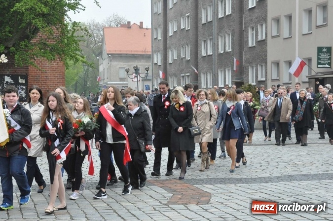 Zdjęcie w galerii na portalu naszraciborz.pl: Święto Narodowe Trzeciego Maja w Raciborzu. Uroczysta parada z udziałem ułanów wiadomości z regionu