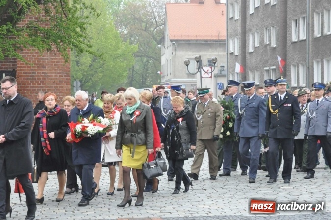 Zdjęcie w galerii na portalu naszraciborz.pl: Święto Narodowe Trzeciego Maja w Raciborzu. Uroczysta parada z udziałem ułanów wiadomości z regionu