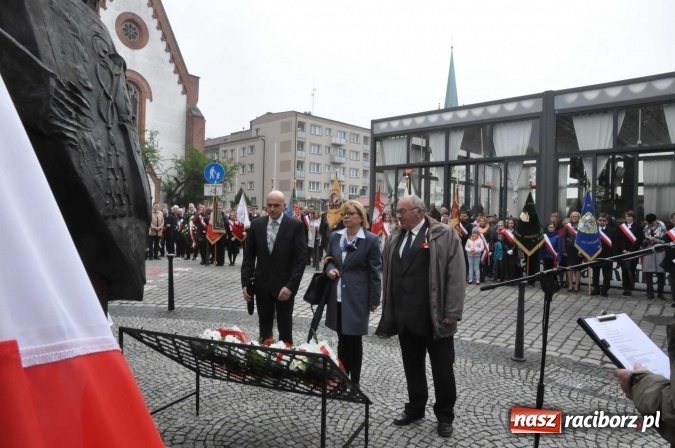 Zdjęcie w galerii na portalu naszraciborz.pl: Święto Narodowe Trzeciego Maja w Raciborzu. Uroczysta parada z udziałem ułanów wiadomości z regionu
