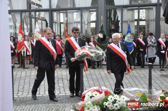 Zdjęcie w galerii na portalu naszraciborz.pl: Święto Narodowe Trzeciego Maja w Raciborzu. Uroczysta parada z udziałem ułanów wiadomości z regionu
