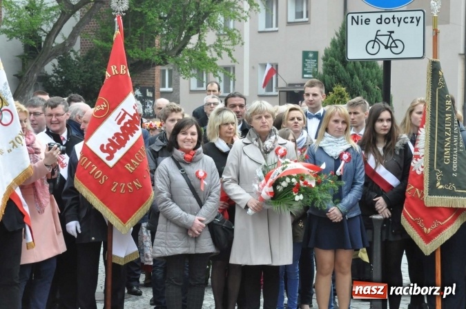 Zdjęcie w galerii na portalu naszraciborz.pl: Święto Narodowe Trzeciego Maja w Raciborzu. Uroczysta parada z udziałem ułanów wiadomości z regionu