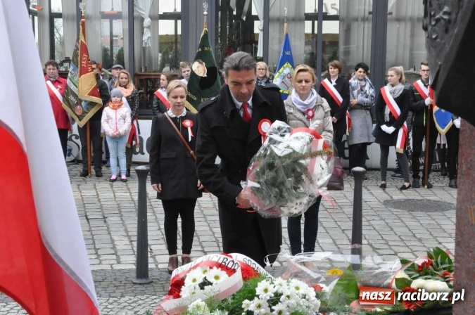 Zdjęcie w galerii na portalu naszraciborz.pl: Święto Narodowe Trzeciego Maja w Raciborzu. Uroczysta parada z udziałem ułanów wiadomości z regionu