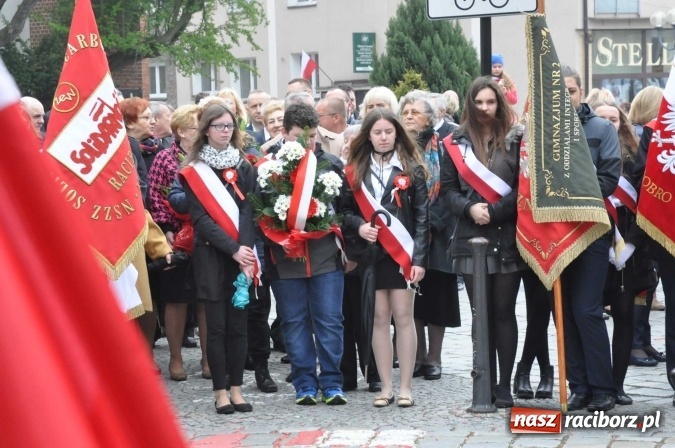 Zdjęcie w galerii na portalu naszraciborz.pl: Święto Narodowe Trzeciego Maja w Raciborzu. Uroczysta parada z udziałem ułanów wiadomości z regionu