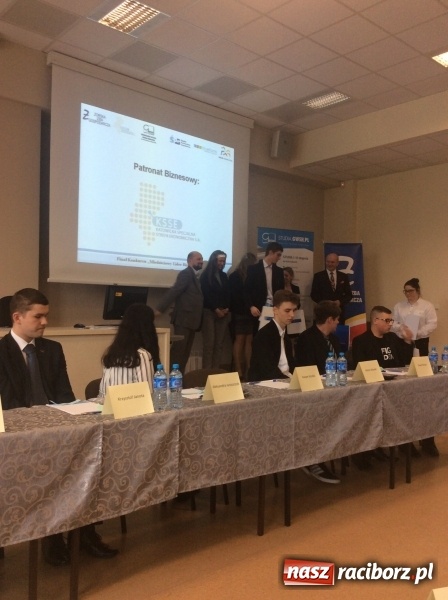 Zdjęcie w galerii na portalu naszraciborz.pl: Paweł Plottek - Młodzieżowy Lider Biznesu z Raciborza wiadomości z regionu