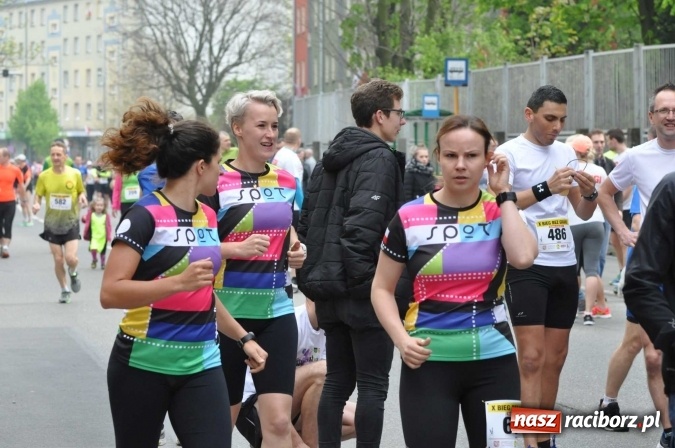 Zdjęcie w galerii na portalu naszraciborz.pl: Rekordowy X Bieg bez granic w Raciborzu. Wygrał Ukrainiec Sergii Rybak wiadomości z regionu