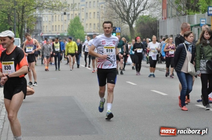 Zdjęcie w galerii na portalu naszraciborz.pl: Rekordowy X Bieg bez granic w Raciborzu. Wygrał Ukrainiec Sergii Rybak wiadomości z regionu