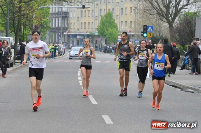 Zdjęcie w galerii na portalu naszraciborz.pl: Rekordowy X Bieg bez granic w Raciborzu. Wygrał Ukrainiec Sergii Rybak wiadomości z regionu