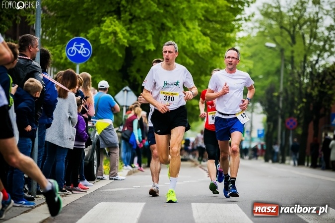 Zdjęcie w galerii na portalu naszraciborz.pl: 4BIEGI Racibórz ściągają coraz więcej sportowców  wiadomości z regionu