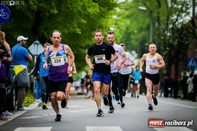 Zdjęcie w galerii na portalu naszraciborz.pl: 4BIEGI Racibórz ściągają coraz więcej sportowców  wiadomości z regionu