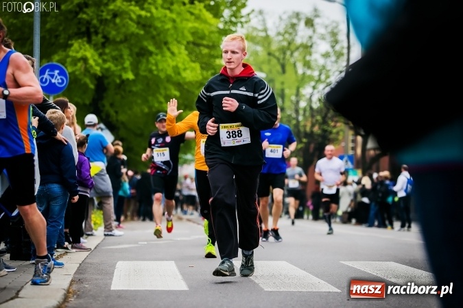Zdjęcie w galerii na portalu naszraciborz.pl: 4BIEGI Racibórz ściągają coraz więcej sportowców  wiadomości z regionu
