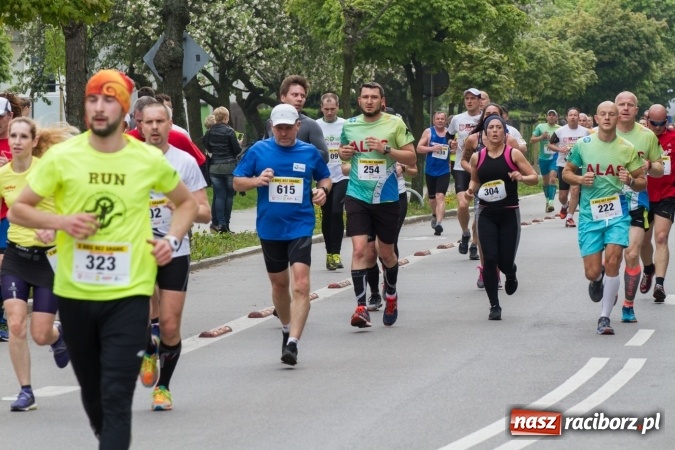 Zdjęcie w galerii na portalu naszraciborz.pl: 4BIEGI Racibórz ściągają coraz więcej sportowców  wiadomości z regionu