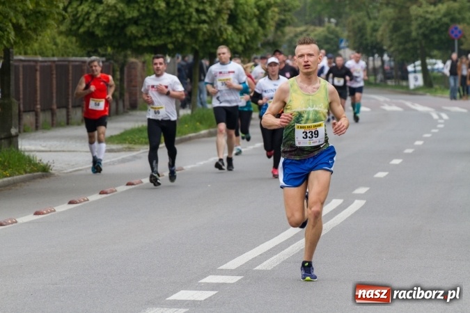Zdjęcie w galerii na portalu naszraciborz.pl: 4BIEGI Racibórz ściągają coraz więcej sportowców  wiadomości z regionu