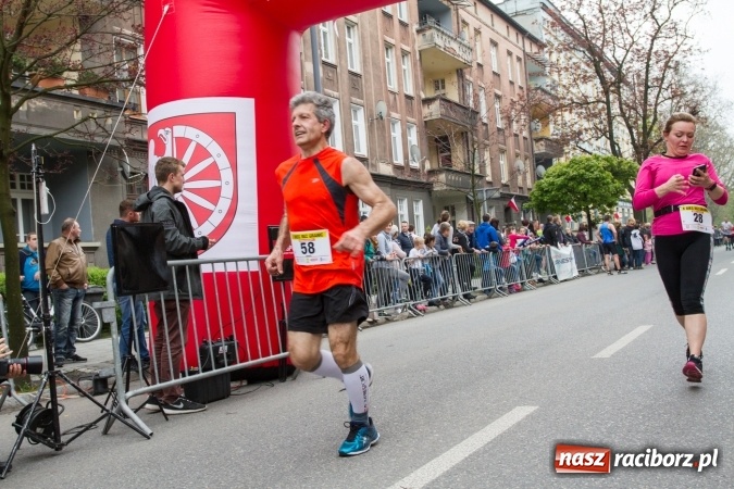 Zdjęcie w galerii na portalu naszraciborz.pl: 4BIEGI Racibórz ściągają coraz więcej sportowców  wiadomości z regionu