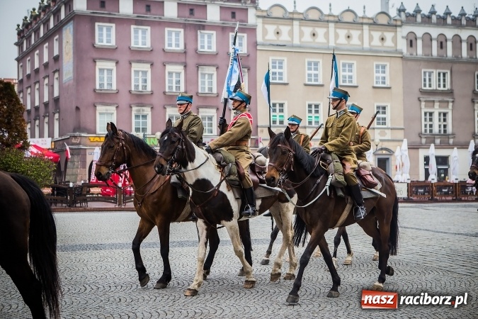 Zdjęcie w galerii na portalu naszraciborz.pl: Witaj maj, piękny maj, U Polaków błogi raj... wiadomości z regionu