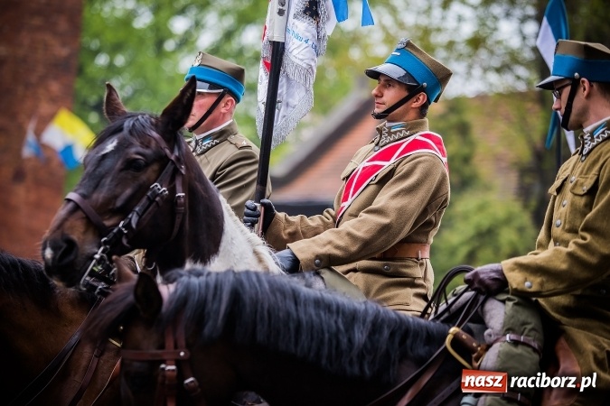Zdjęcie w galerii na portalu naszraciborz.pl: Witaj maj, piękny maj, U Polaków błogi raj... wiadomości z regionu