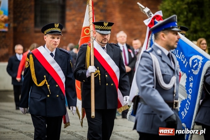 Zdjęcie w galerii na portalu naszraciborz.pl: Witaj maj, piękny maj, U Polaków błogi raj... wiadomości z regionu