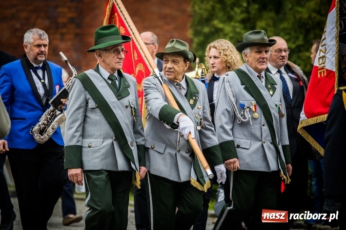 Zdjęcie w galerii na portalu naszraciborz.pl: Witaj maj, piękny maj, U Polaków błogi raj... wiadomości z regionu