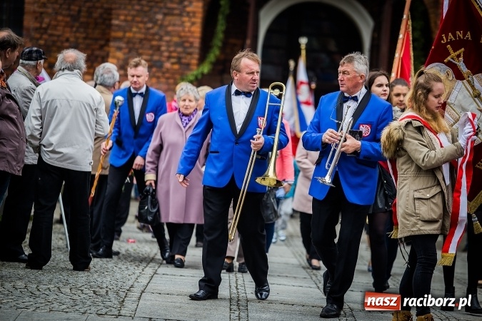 Zdjęcie w galerii na portalu naszraciborz.pl: Witaj maj, piękny maj, U Polaków błogi raj... wiadomości z regionu