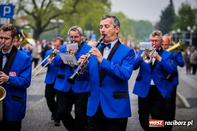 Zdjęcie w galerii na portalu naszraciborz.pl: Witaj maj, piękny maj, U Polaków błogi raj... wiadomości z regionu