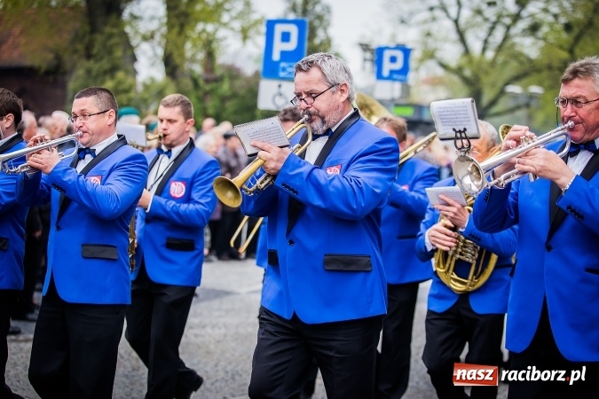 Zdjęcie w galerii na portalu naszraciborz.pl: Witaj maj, piękny maj, U Polaków błogi raj... wiadomości z regionu