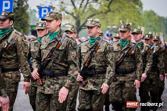 Zdjęcie w galerii na portalu naszraciborz.pl: Witaj maj, piękny maj, U Polaków błogi raj... wiadomości z regionu
