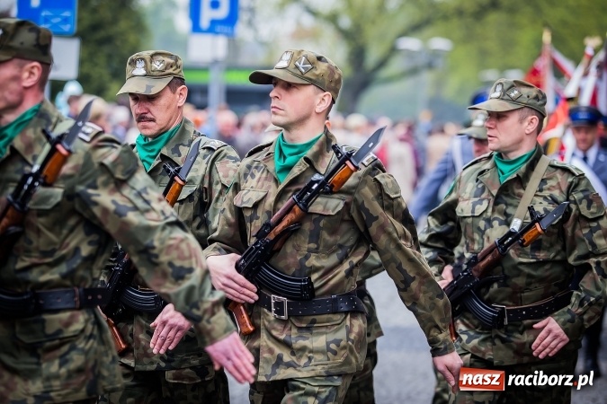 Zdjęcie w galerii na portalu naszraciborz.pl: Witaj maj, piękny maj, U Polaków błogi raj... wiadomości z regionu