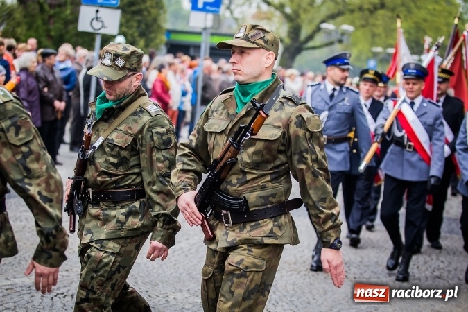 Zdjęcie w galerii na portalu naszraciborz.pl: Witaj maj, piękny maj, U Polaków błogi raj... wiadomości z regionu