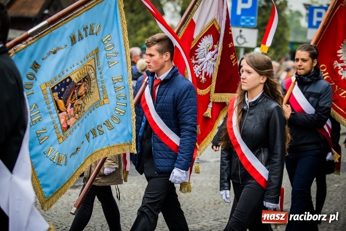 Zdjęcie w galerii na portalu naszraciborz.pl: Witaj maj, piękny maj, U Polaków błogi raj... wiadomości z regionu