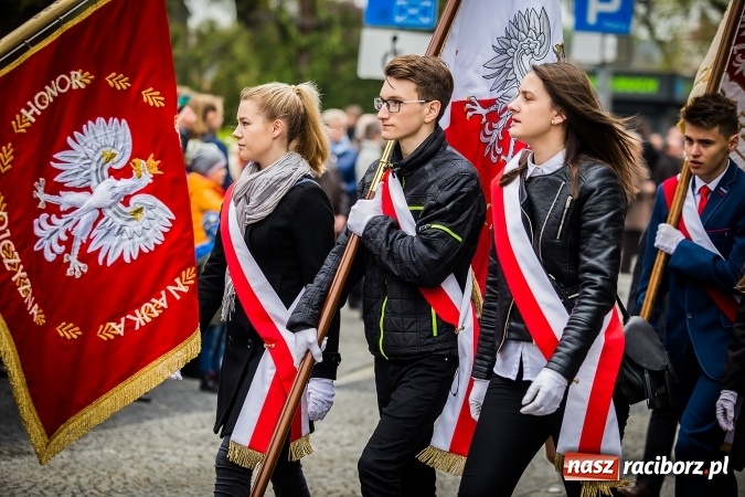 Zdjęcie w galerii na portalu naszraciborz.pl: Witaj maj, piękny maj, U Polaków błogi raj... wiadomości z regionu