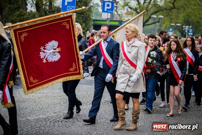 Zdjęcie w galerii na portalu naszraciborz.pl: Witaj maj, piękny maj, U Polaków błogi raj... wiadomości z regionu