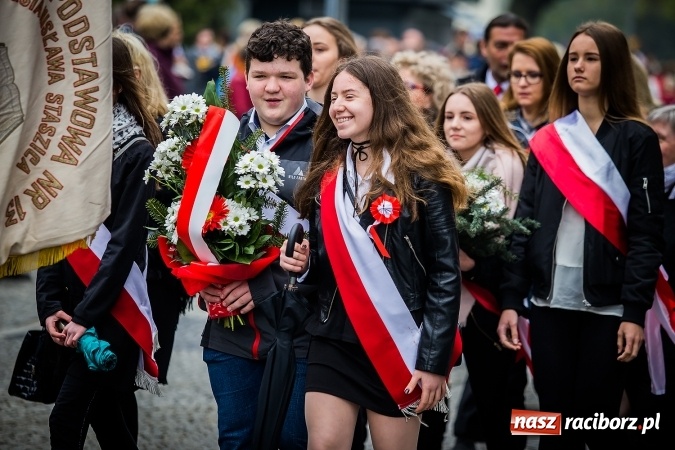 Zdjęcie w galerii na portalu naszraciborz.pl: Witaj maj, piękny maj, U Polaków błogi raj... wiadomości z regionu