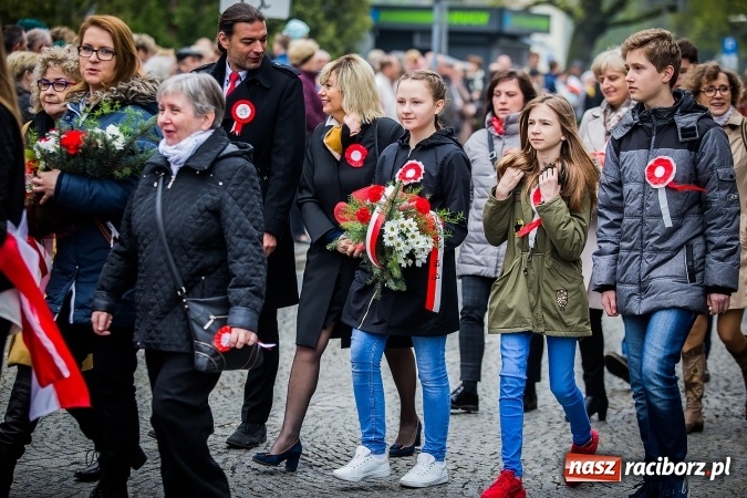 Zdjęcie w galerii na portalu naszraciborz.pl: Witaj maj, piękny maj, U Polaków błogi raj... wiadomości z regionu